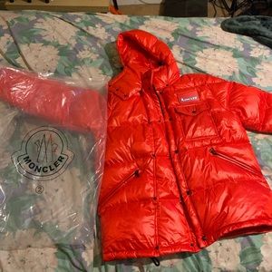 MONCLER PUFFER
